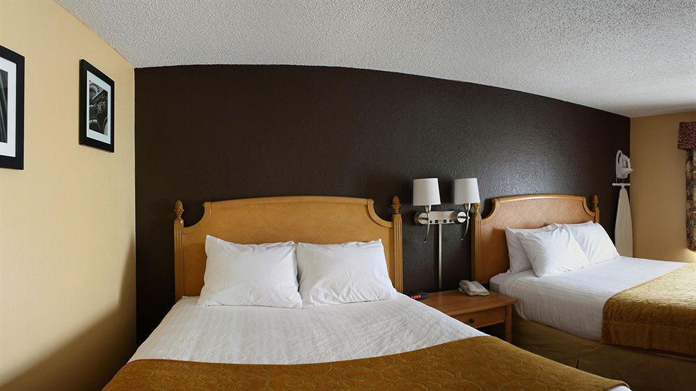 Quality Inn Hall Of Fame Canton Kültér fotó