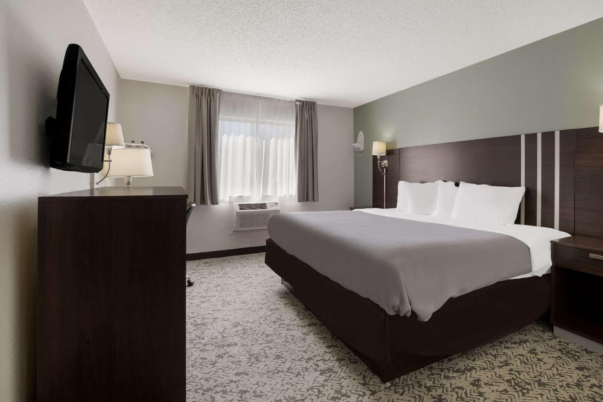 Quality Inn Hall Of Fame Canton Kültér fotó